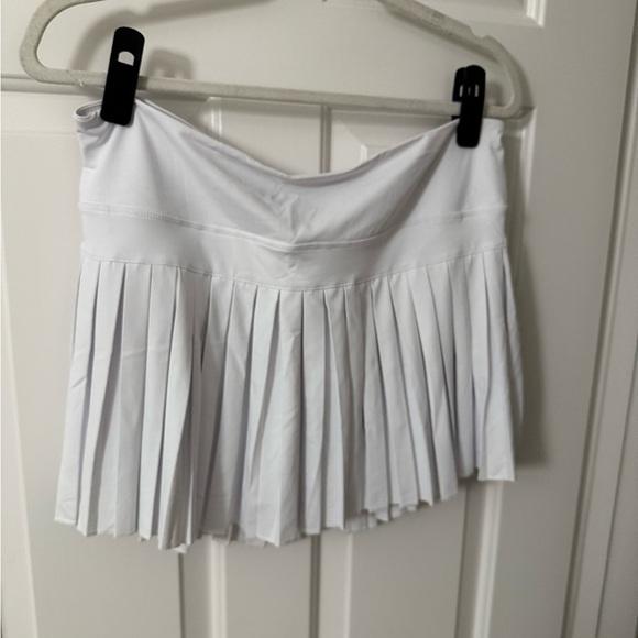 NWT Gold Hinge White Pleated Women's Skirt-XXL - Picture 3 of 6